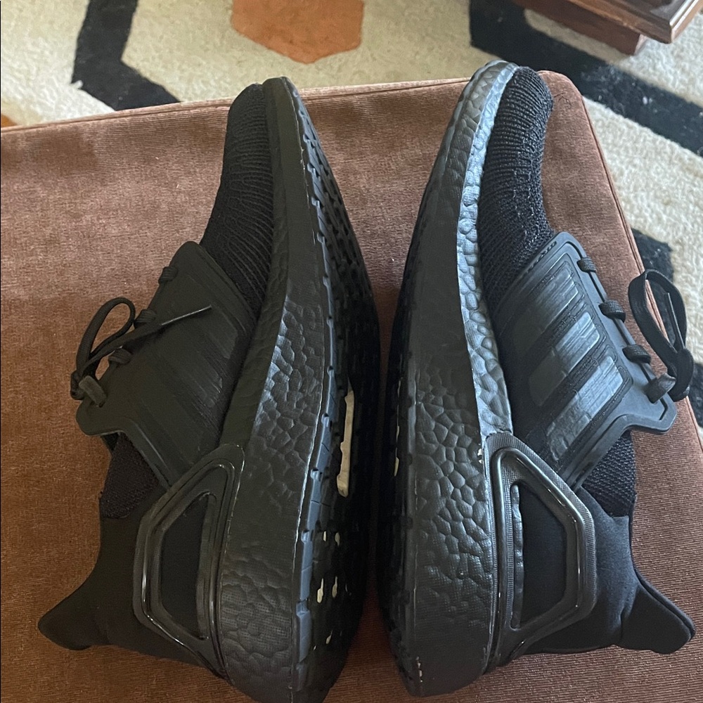 Adidas All-Black PRIMEBLUE Sneakers - Picture 4 of 9